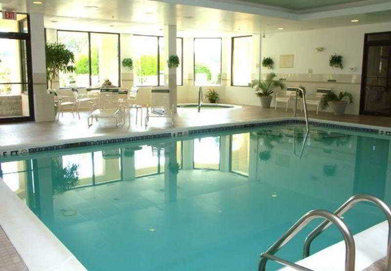 Courtyard By Marriott Norwich Hotel Exterior foto