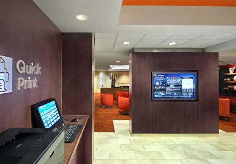 Courtyard By Marriott Norwich Hotel Exterior foto