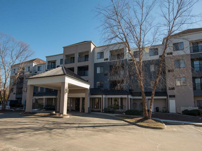 Courtyard By Marriott Norwich Hotel Exterior foto